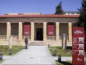 Entrada del Museo Numantino en Soria